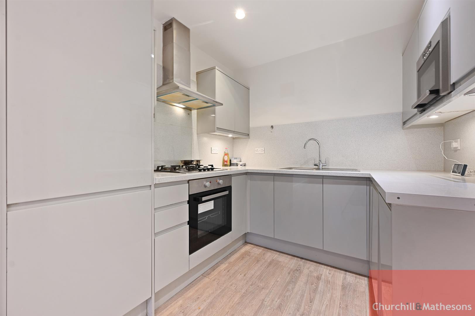 Flat Mount Pleasant in Greater London