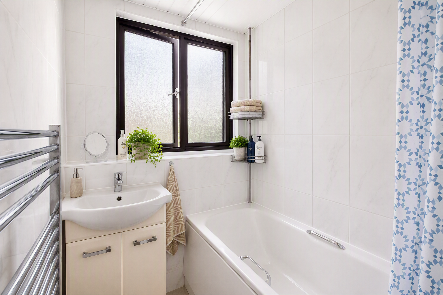 Flat Summerwood Road in Greater London