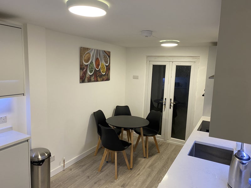 Room Wolseley Road in Greater London