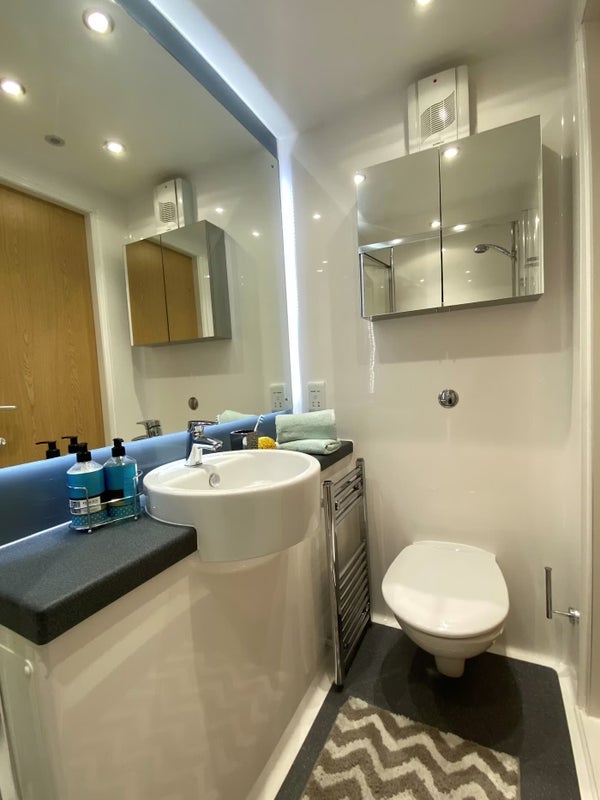 Room Blackhorse Lane in Greater London