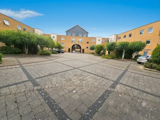 Flat Kenway in Southend-on-Sea