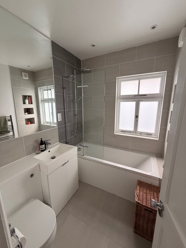 Room Byam Street in Greater London