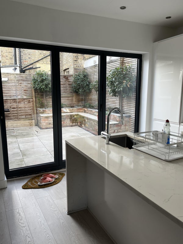 Room Forest Side in Greater London