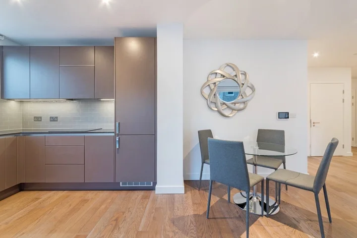 Flat Heygate Street in Greater London