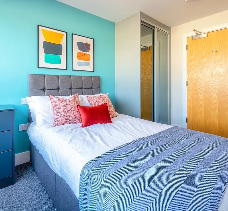Room Sauchiehall Street in Glasgow