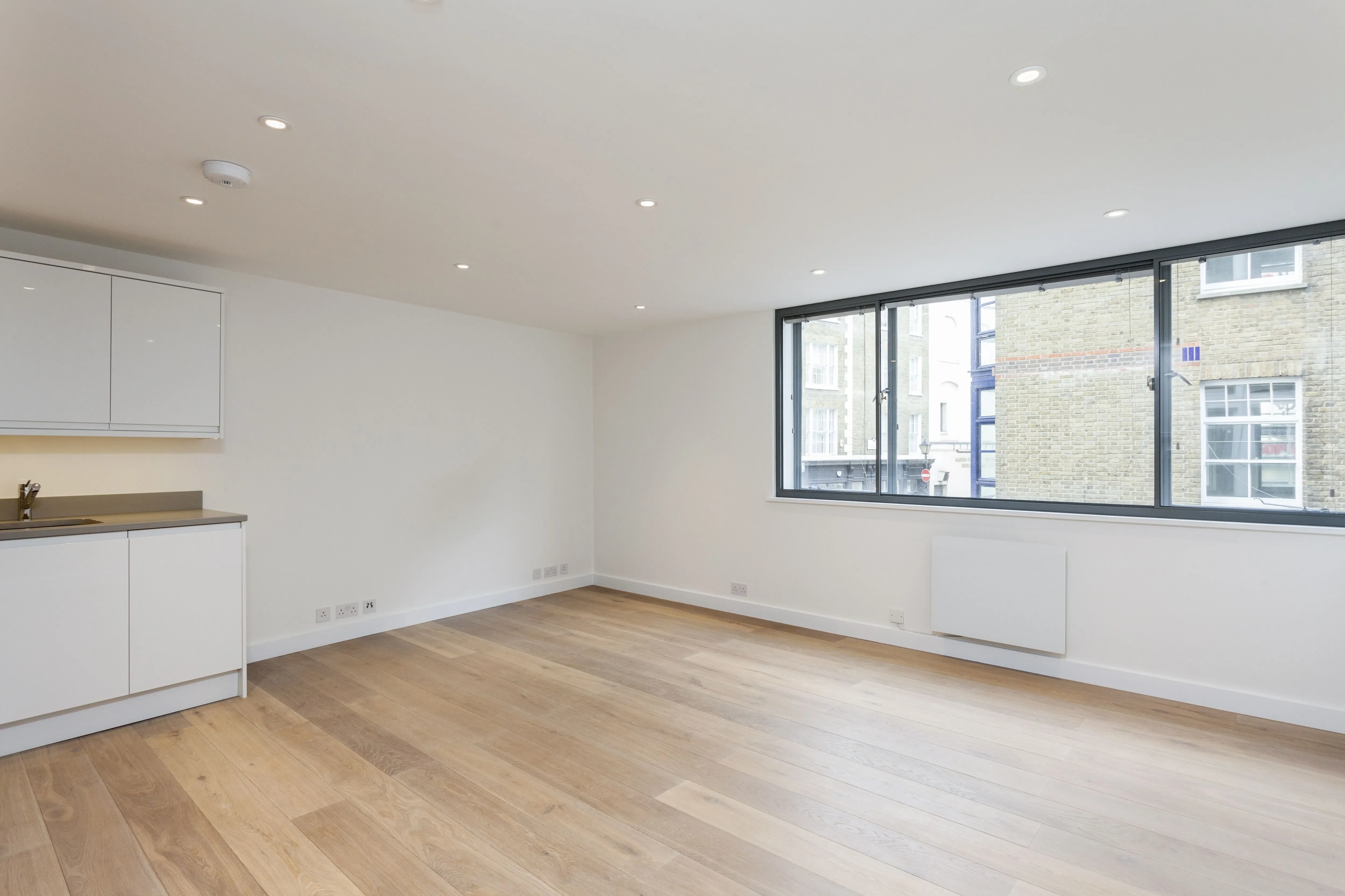 Flat Upper St Martin's Lane in City of Westminster