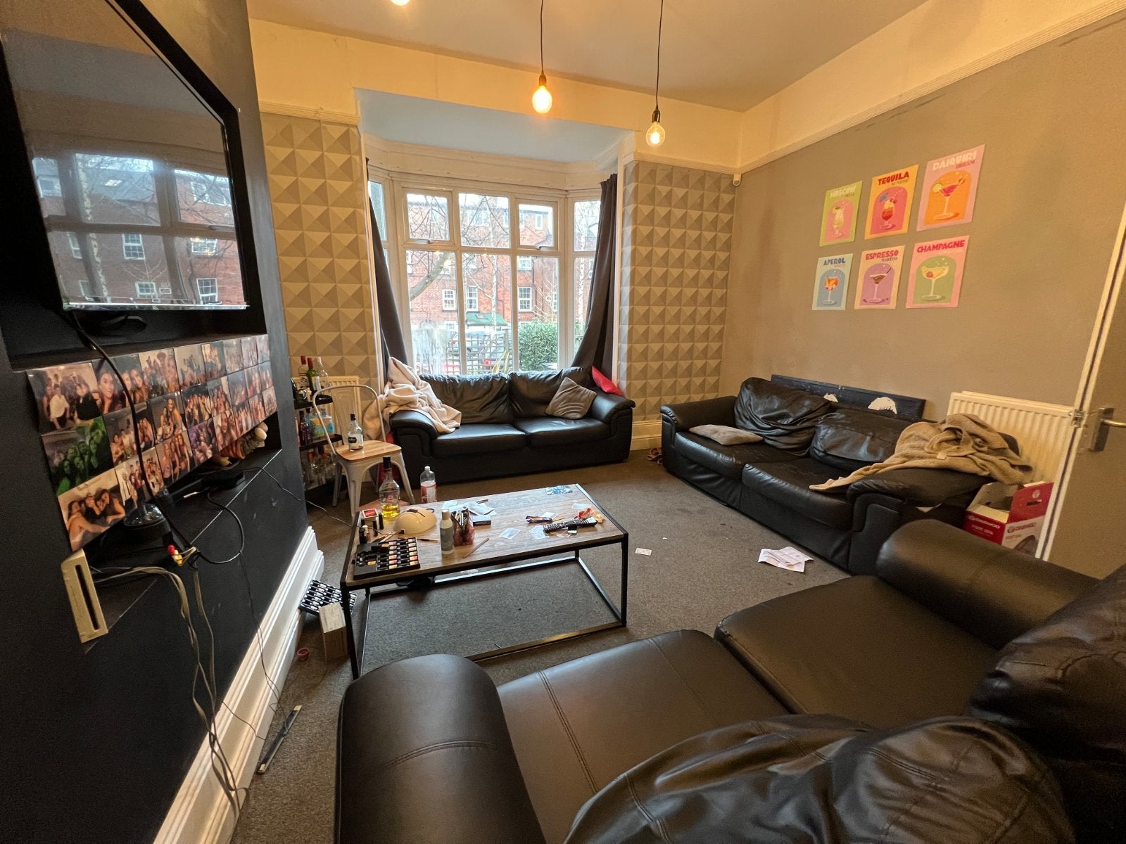 Flat Brudenell Road in Leeds