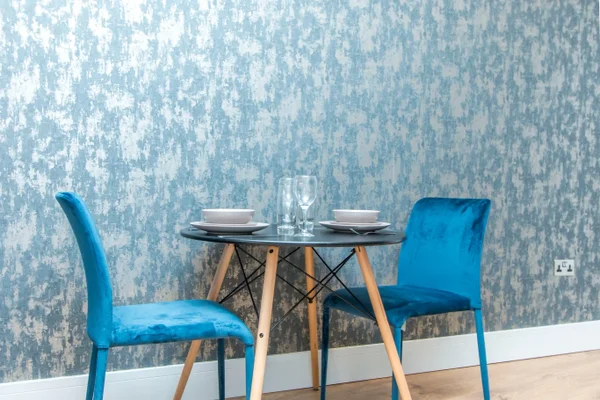 Flat Coldharbour Road in Bristol