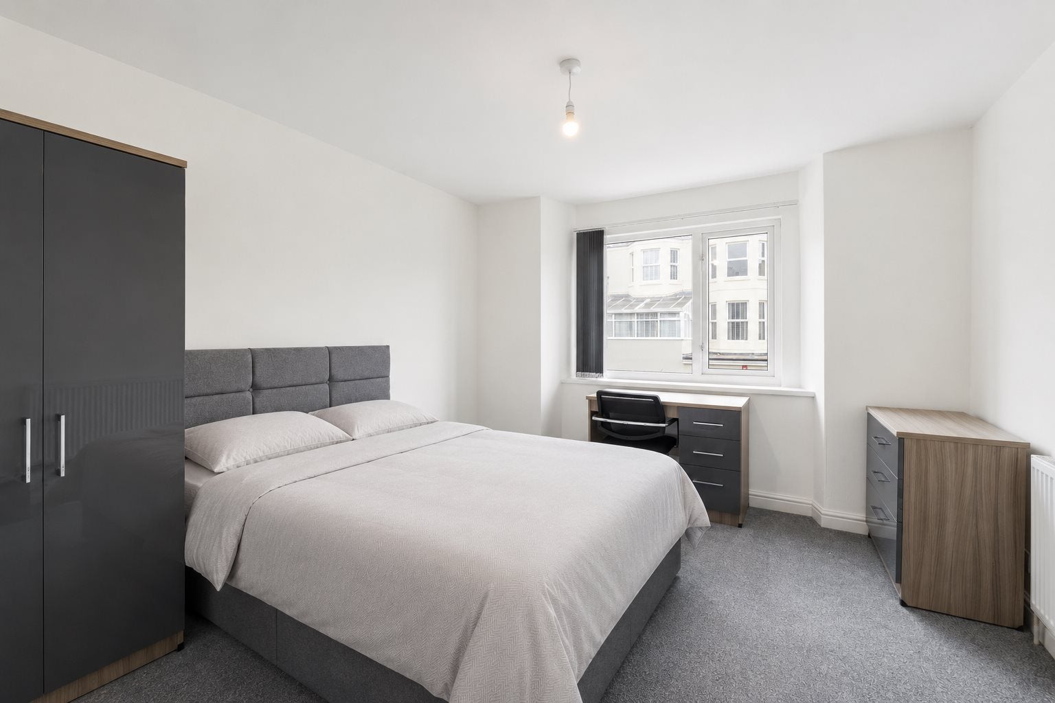 Room Baring Street in Plymouth