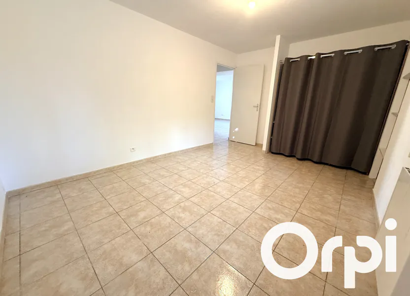 Appartement Allée des Trois Croix à Bollène