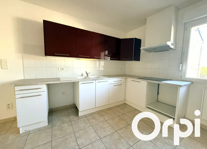 Appartement Allée des Trois Croix à Bollène