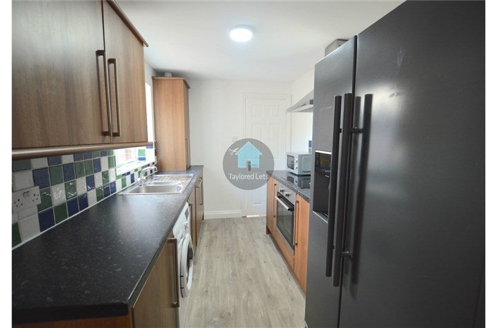 Flat Bolingbroke Street in Newcastle upon Tyne