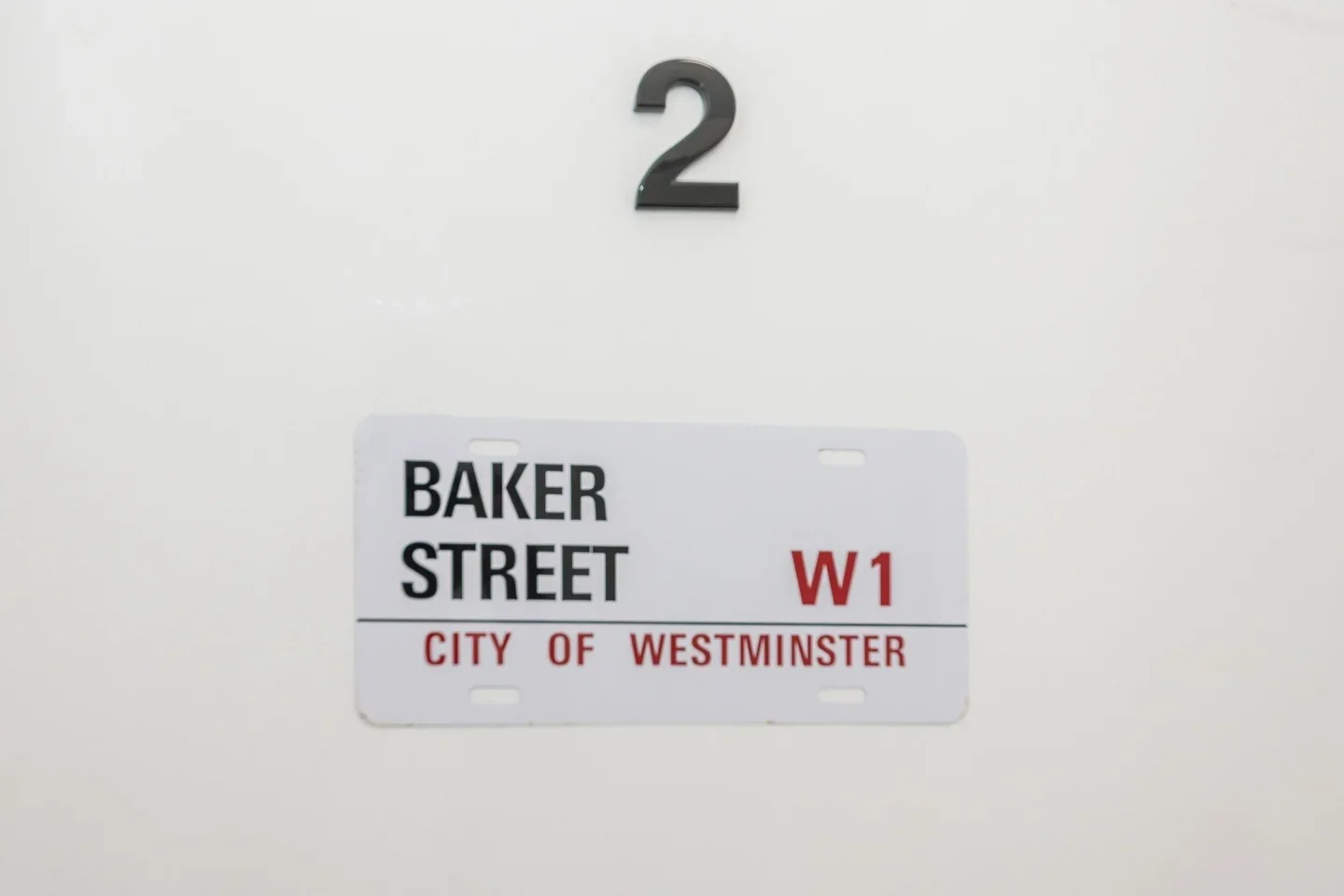 Flat Kensington High Street in Greater London