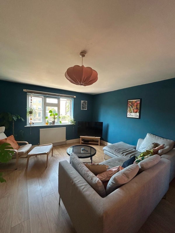 Room Urswick Road in Greater London