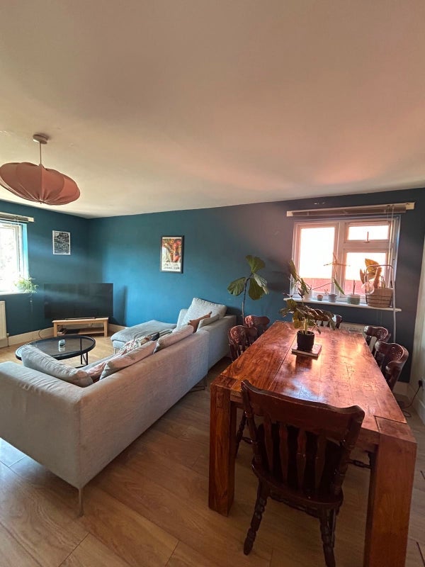 Room Urswick Road in Greater London