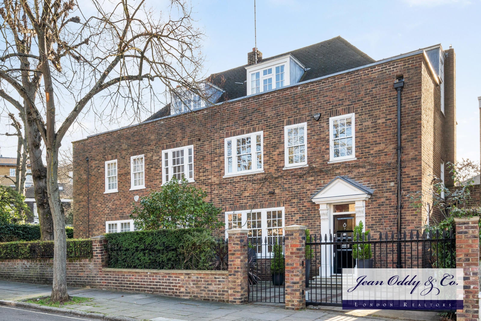 House Springfield Road in City of Westminster
