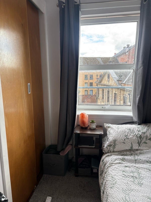 Room Greendyke Street in Glasgow