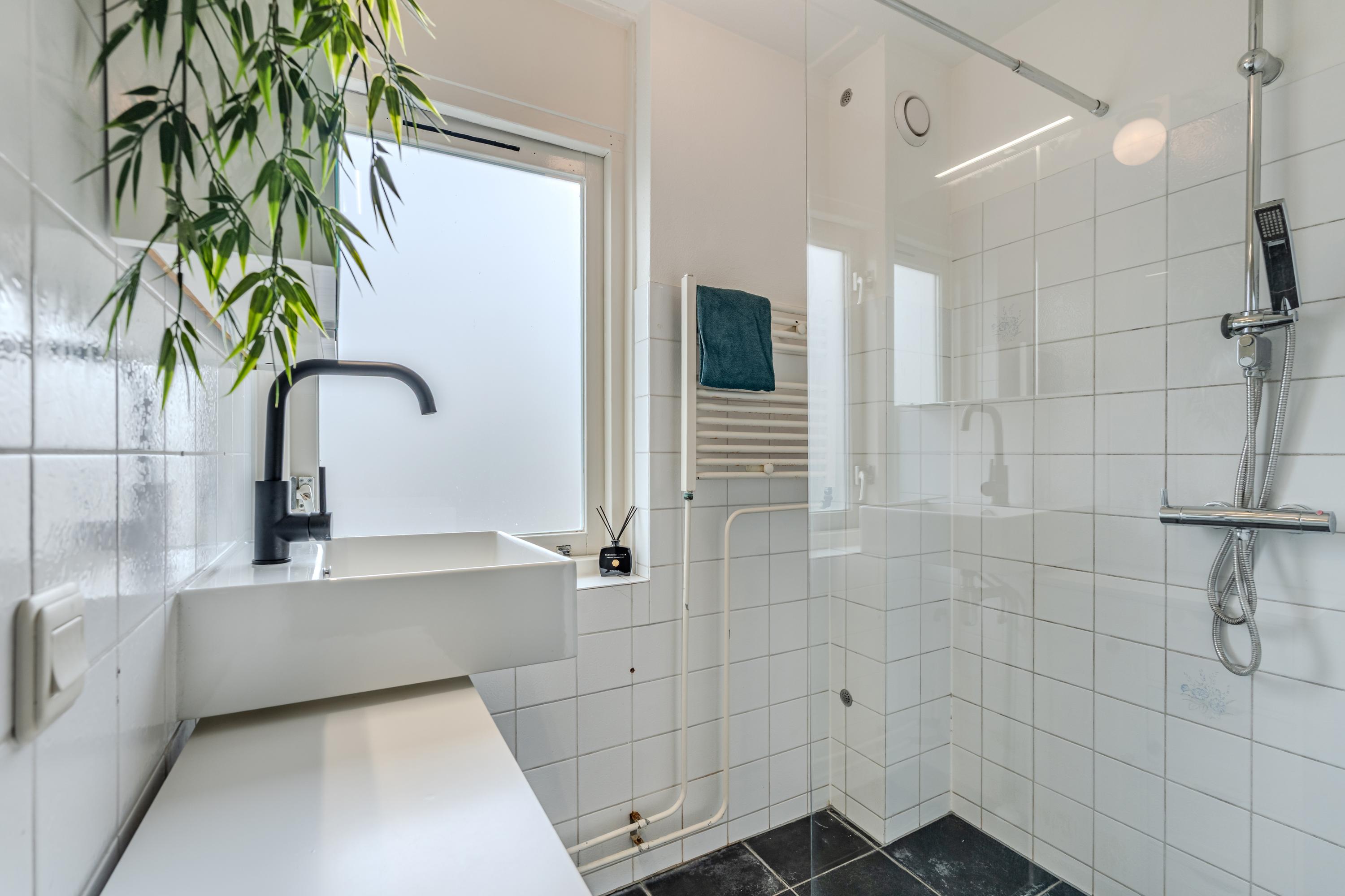 Hoekwoning te koop: Ir. C.A. Kloosterhuisstraat 11, Willemsoord