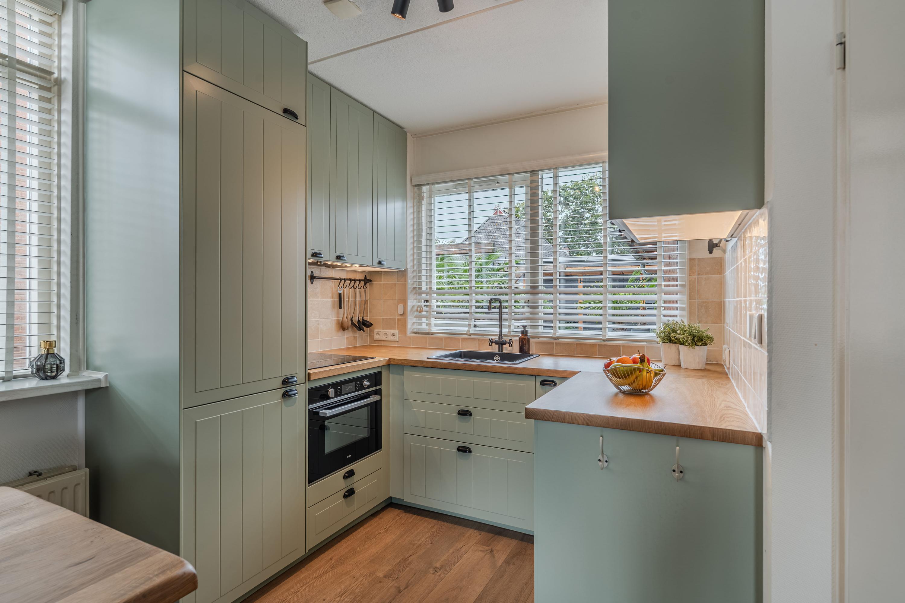 Hoekwoning te koop: Ir. C.A. Kloosterhuisstraat 11, Willemsoord