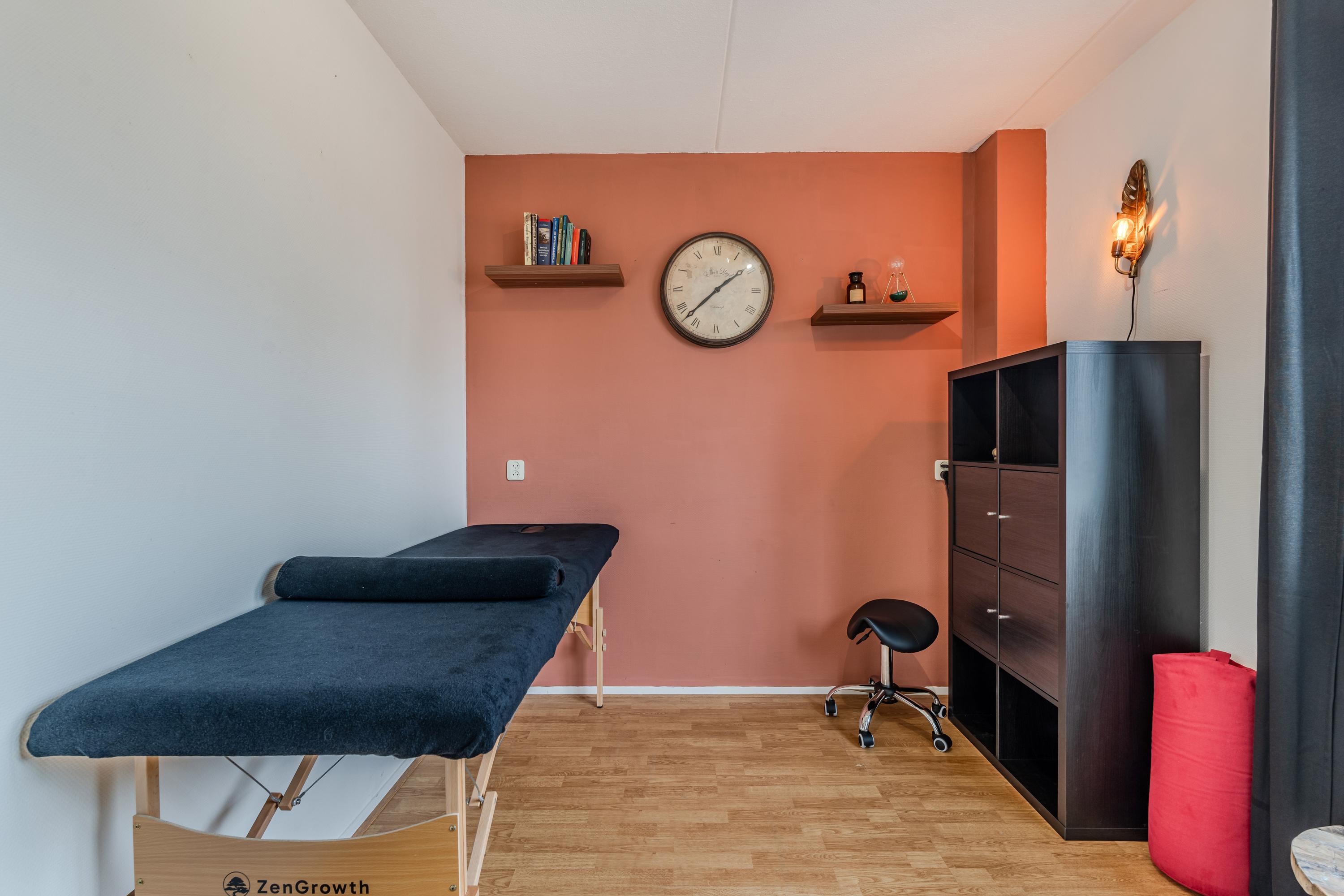 Hoekwoning te koop: Ir. C.A. Kloosterhuisstraat 11, Willemsoord