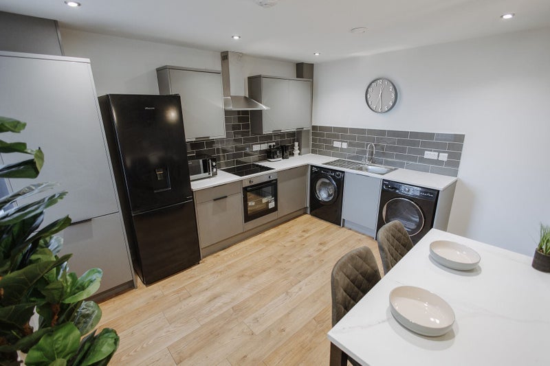 House Queen Street in Newcastle-under-Lyme