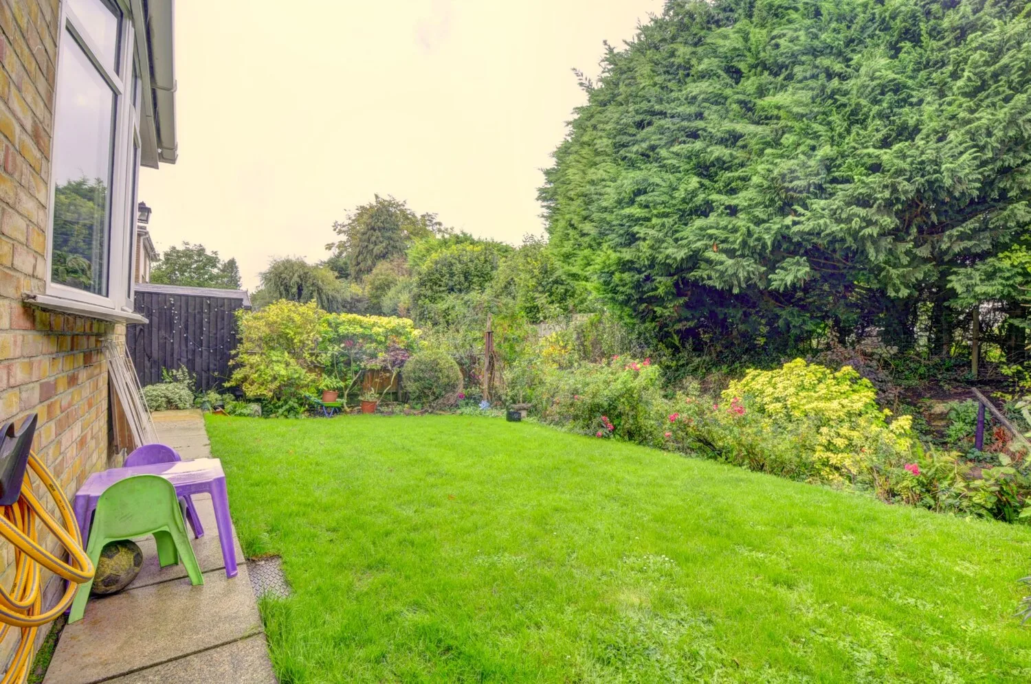 House Elmdale Gardens in Princes Risborough