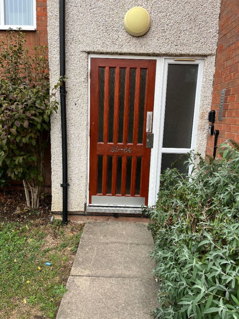 Flat Royal Lane in Greater London