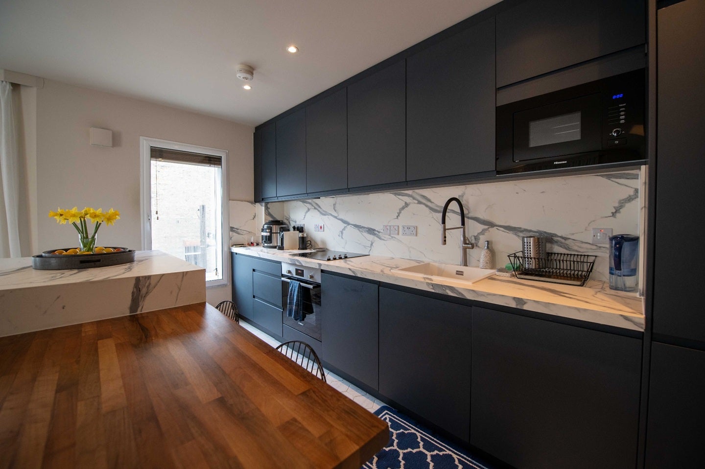 Flat Upper Richmond Road in Greater London