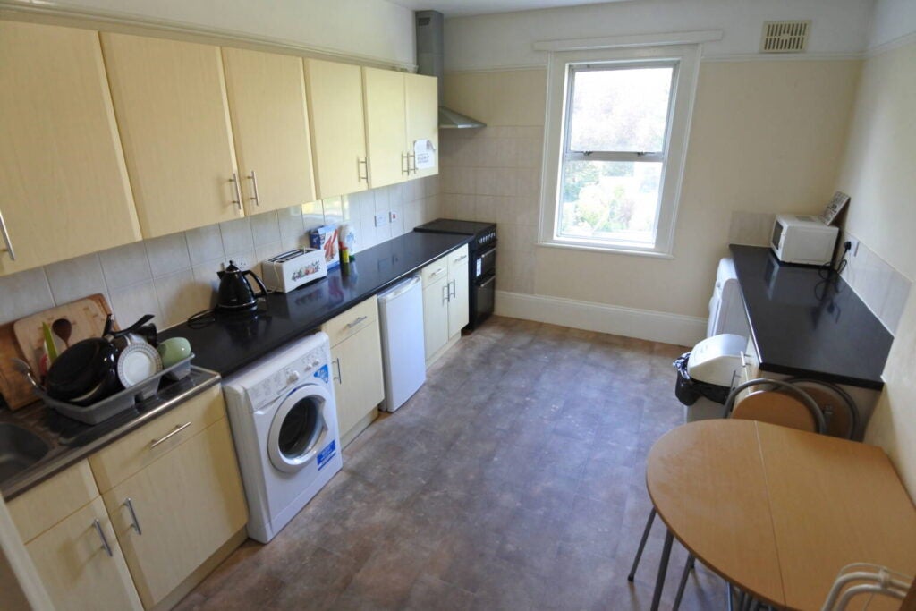 Room St. Gabriel's Road in Greater London