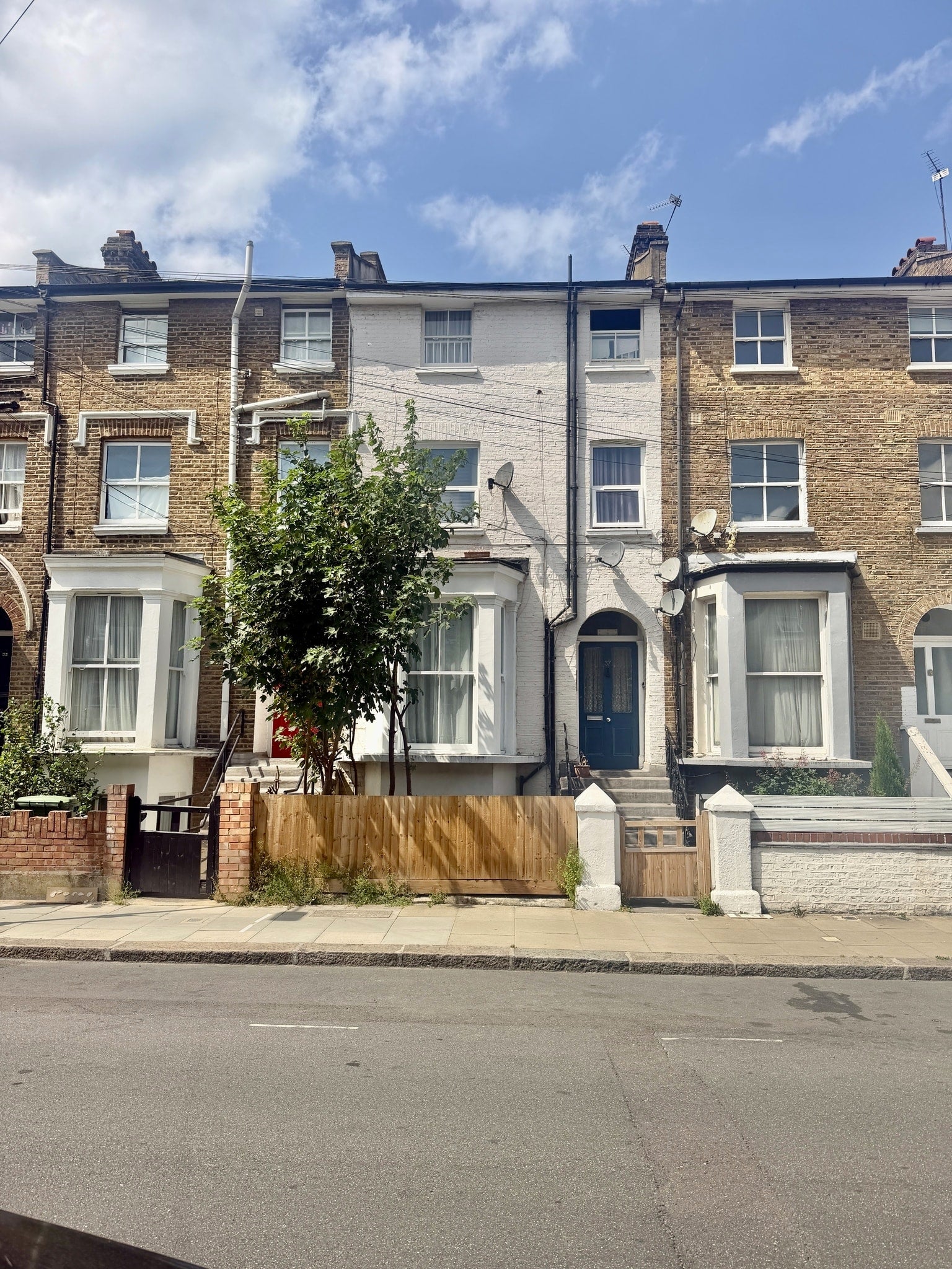 Flat Adelaide Grove in Greater London