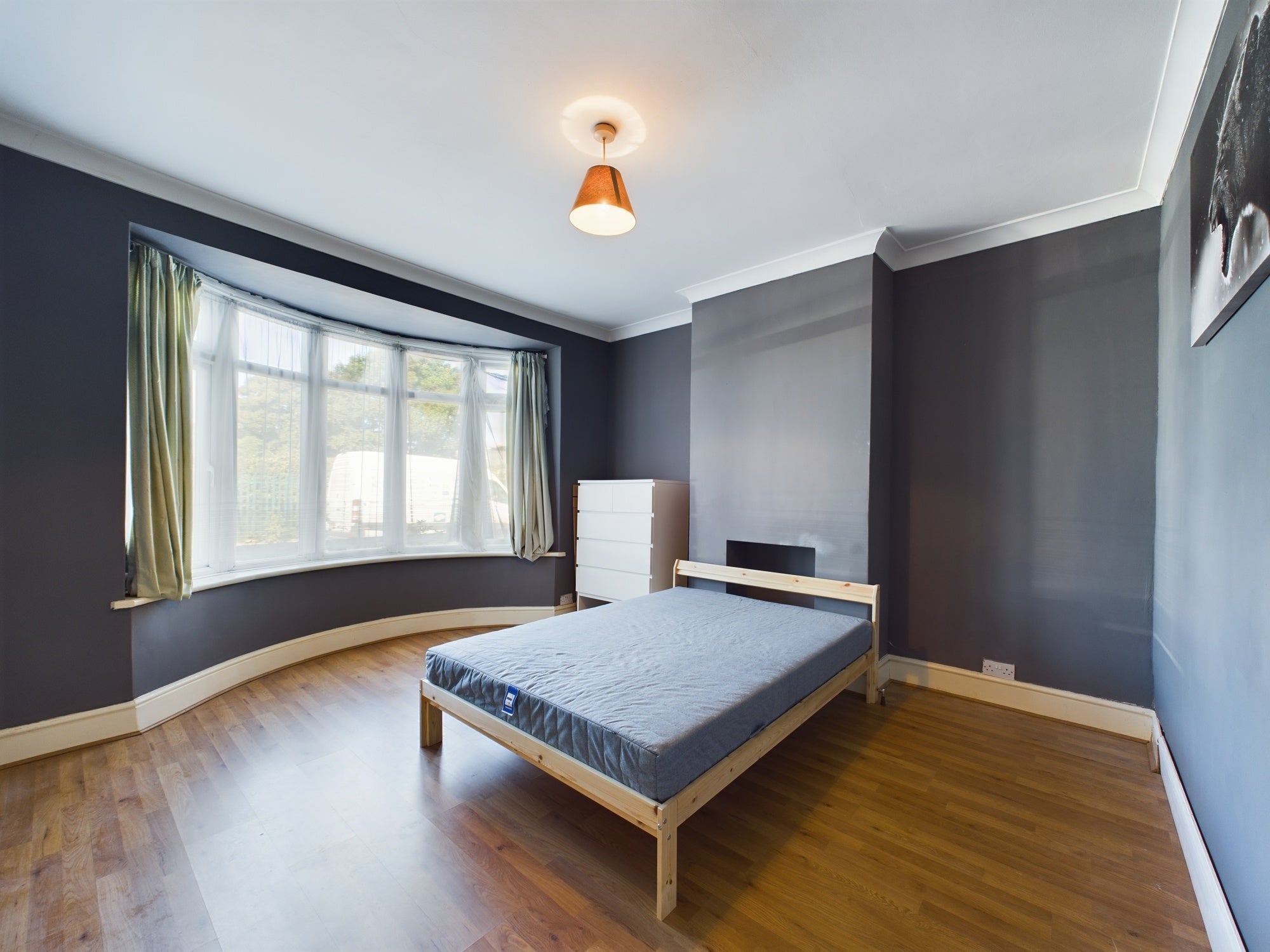 Room Capstone Road in Chatham