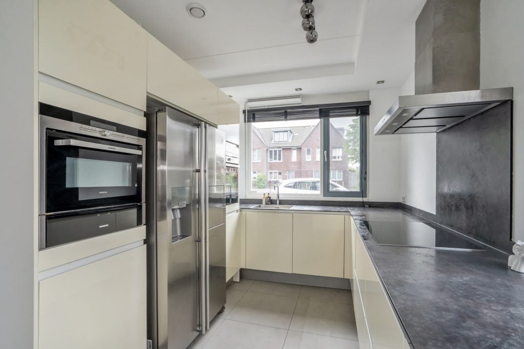 Hoekwoning te koop: Hoefslagendreef 50, Delft