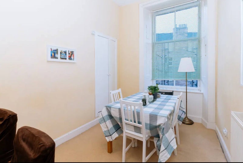 Room Marchmont Crescent in City of Edinburgh