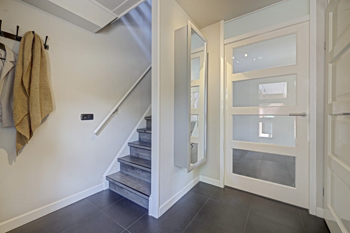 Hoekwoning te koop: Lire 9, Dronten