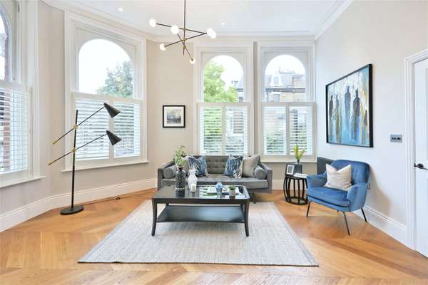 Flat Elgin Avenue in City of Westminster