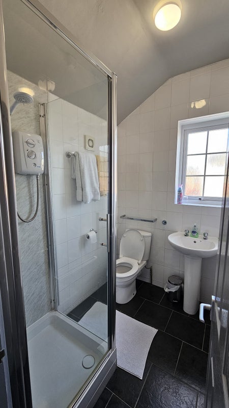 Room Hallcroft in Charnwood