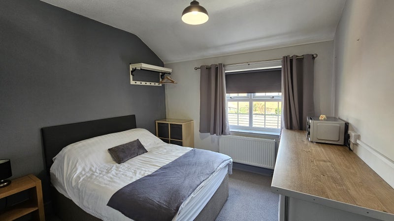 Room Hallcroft in Charnwood