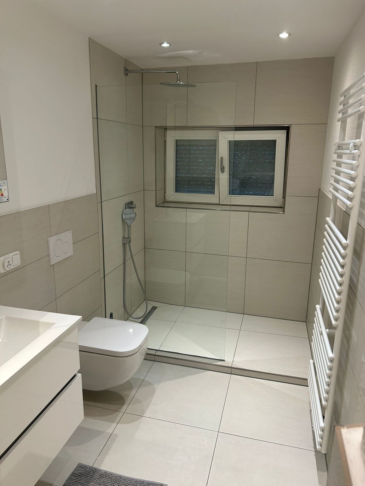 Wohnung Rheinaustraße in Köln