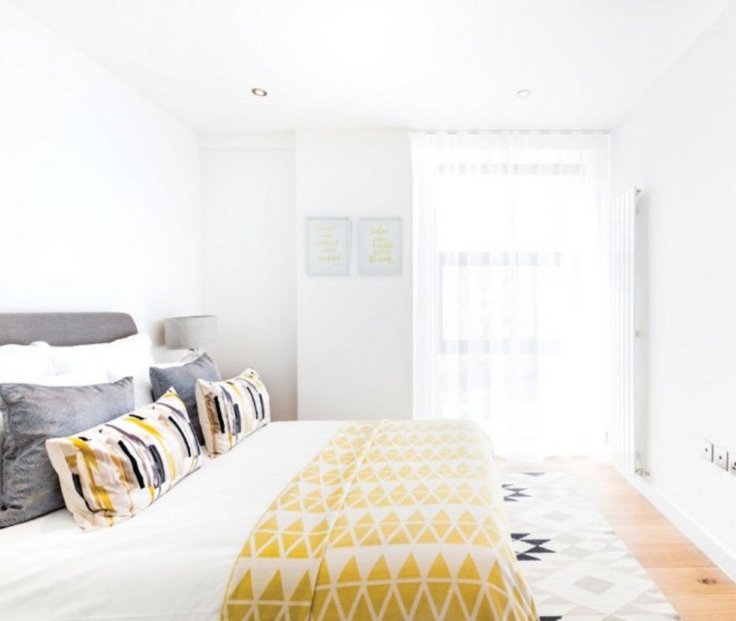 Flat Clare Street in Greater London