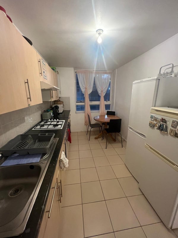 Flat Laxton Place in Greater London