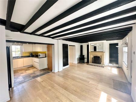 House Grange Lane in Hertsmere
