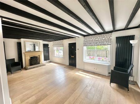 House Grange Lane in Hertsmere
