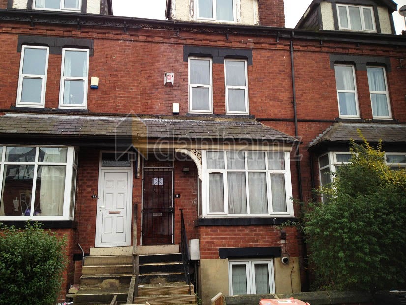 Flat Royal Park Avenue in Leeds