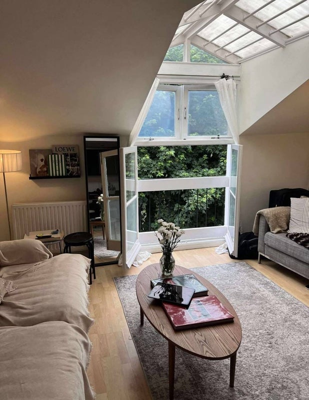 Room Holland Road in Greater London