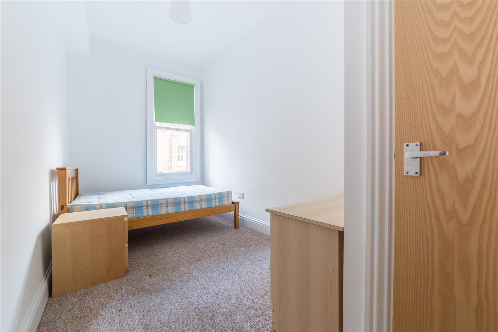 Flat Otterburn Terrace in Newcastle upon Tyne