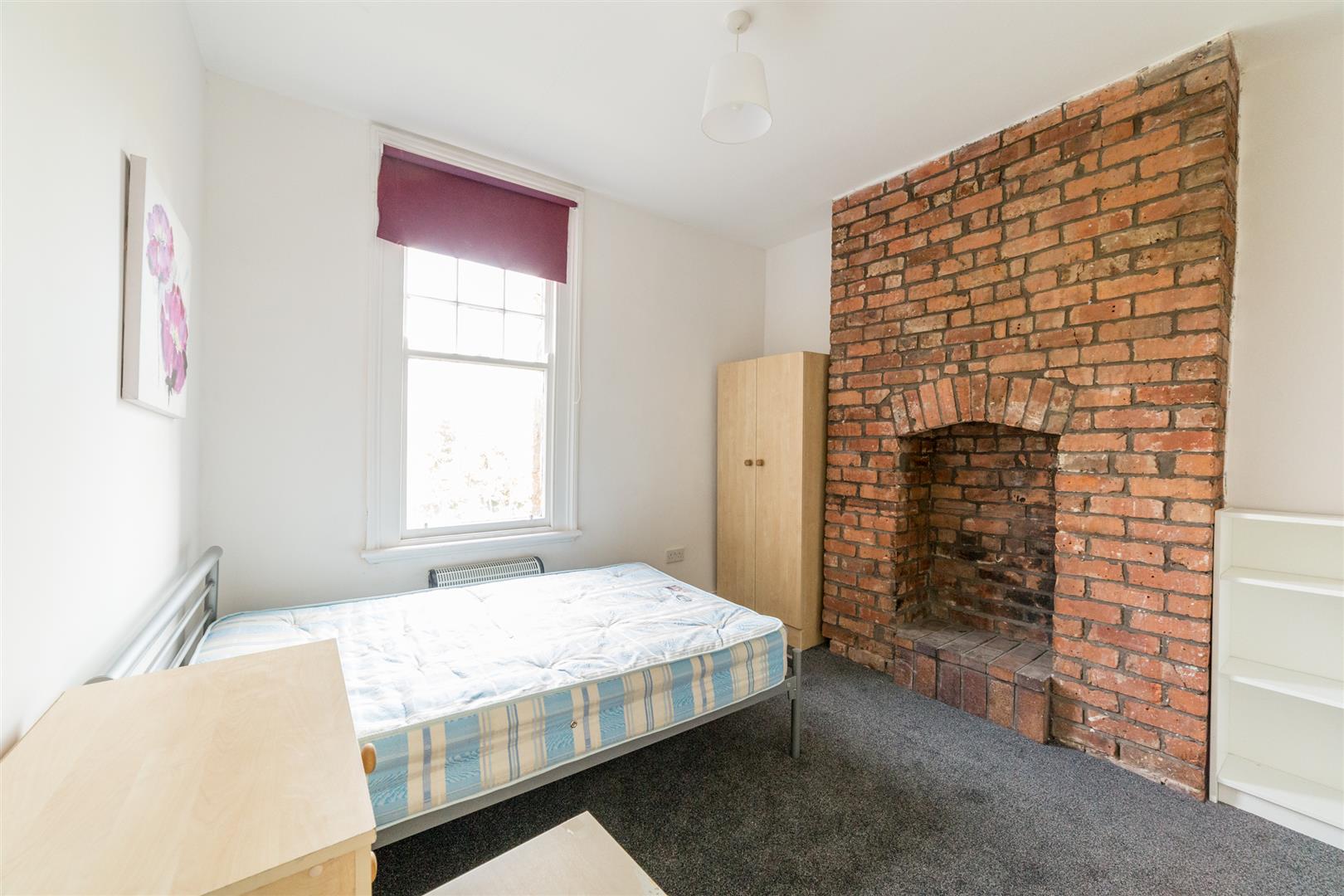 Flat Otterburn Terrace in Newcastle upon Tyne