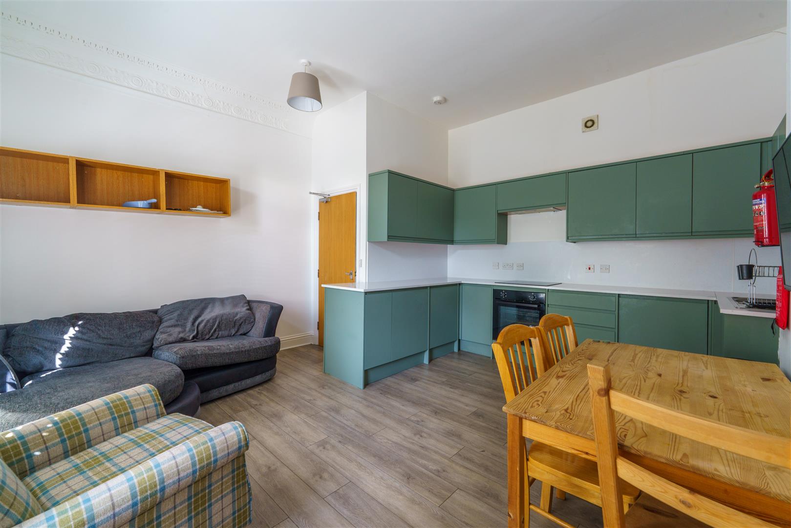 Flat Otterburn Terrace in Newcastle upon Tyne