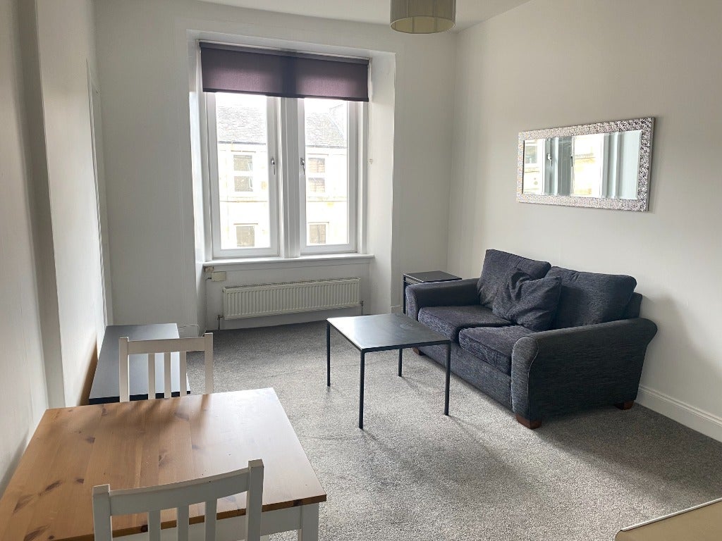 Flat Caledonian Crescent in City of Edinburgh