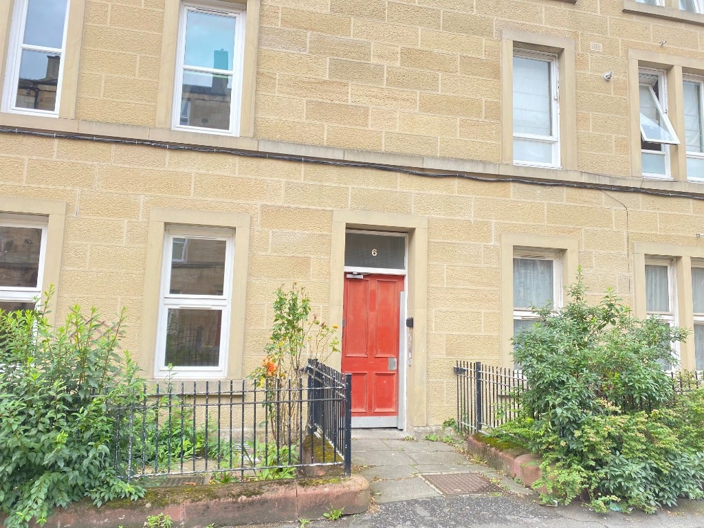 Flat Caledonian Crescent in City of Edinburgh
