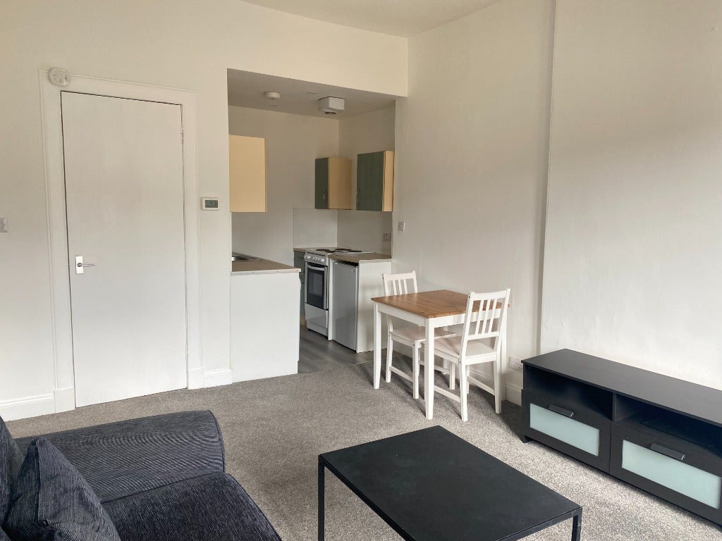 Flat Caledonian Crescent in City of Edinburgh